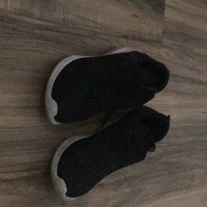 2 pair of kids sneakers